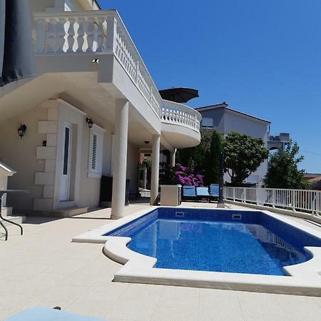 Villa Lizzi Trogir Exterior photo