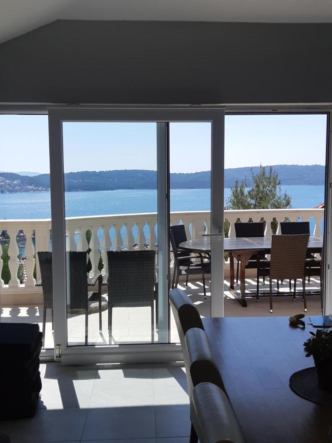Villa Lizzi Trogir Exterior photo