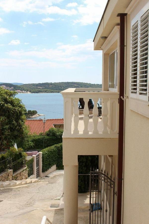 Villa Lizzi Trogir Exterior photo